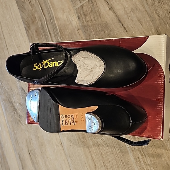 Tap shoes size 5.5 - Picture 1 of 4